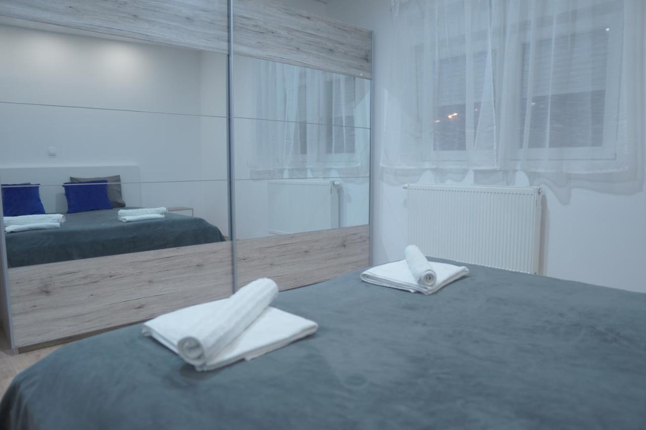 Black Apartment By Alex Rafael Zagreb Exteriör bild